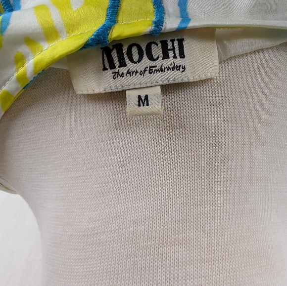 All Things Mochi Kylie Top Blouse Bubble sleeve Satin Colorful Wrap M - Picture 4 of 10